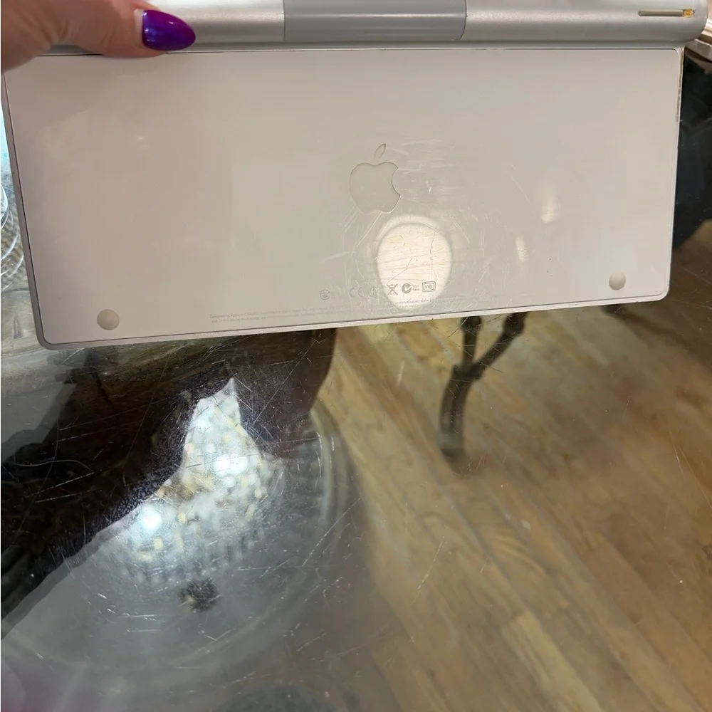 Apple Silver Wireless Keyboard